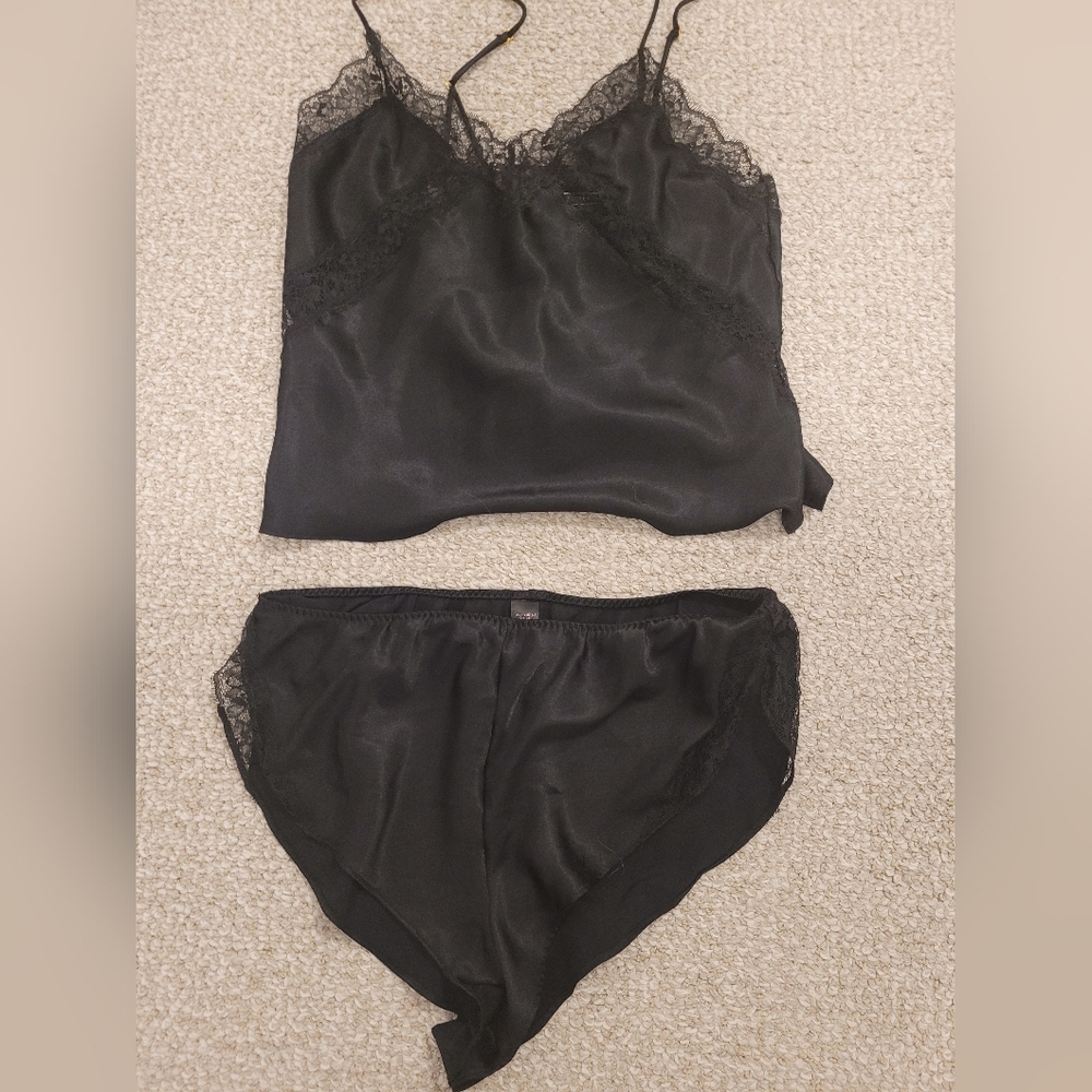 Elegant Black Lace Victoria Secret
